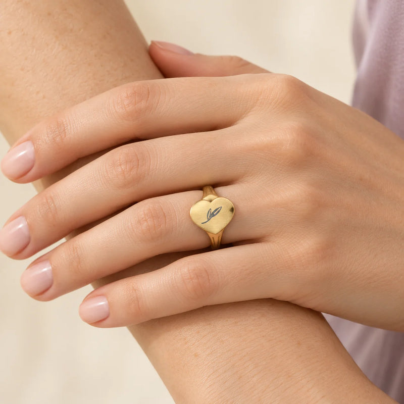 Two Leaves Heart Ring — Gold